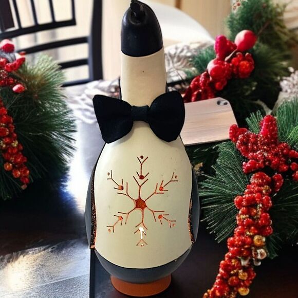 Meadowbrooke Gourd Penquin Lamp Light Handcrafted Carved Holiday Winter Vintage - Picture 16 of 16